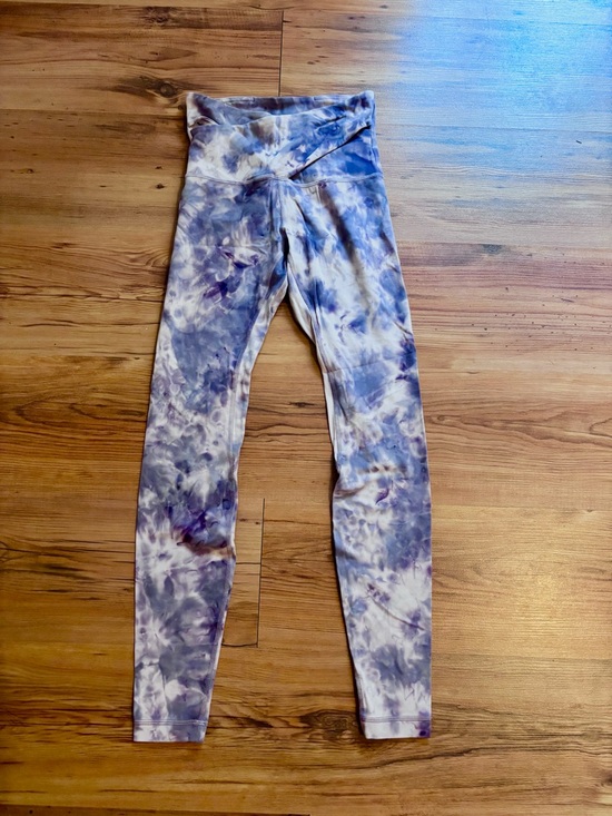 Lululemon Align Tie-Dye Criss-cross High-Waist Leggings - Purple & Cream - Picture 2 of 6